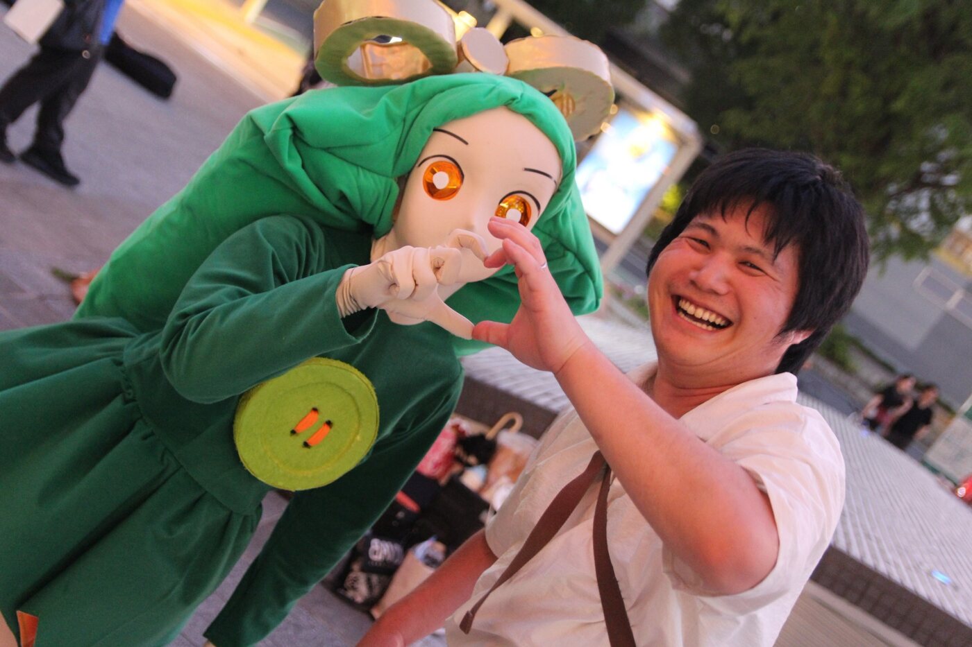 世界コスプレサミット2026で、コスプレイヤーのぴすろ子さんと撮影した写真